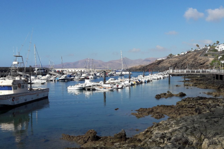 Puerto del Carmen Marina