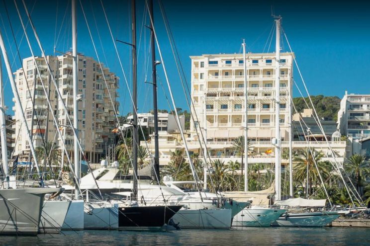 Pantalán del Mediterráneo Marina