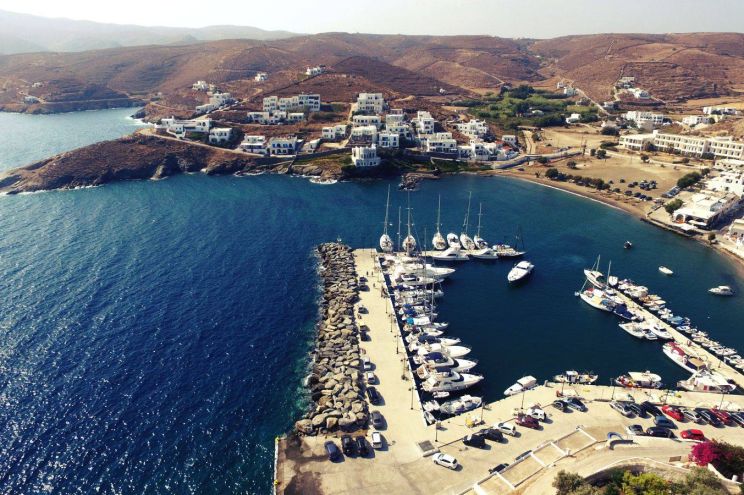 Loutra Marina Marina