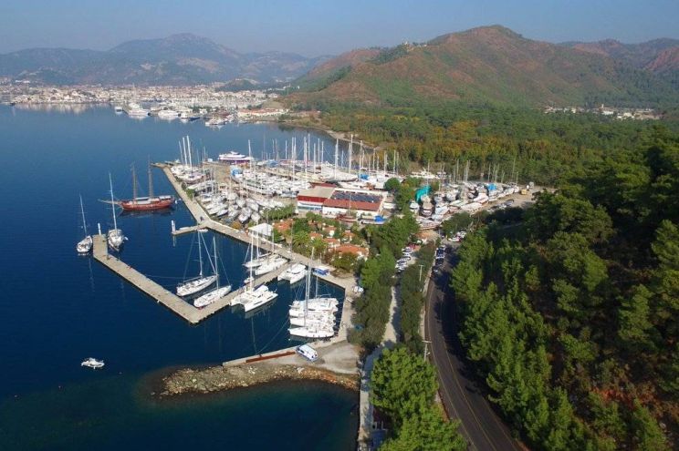 Albatros Marina Marina