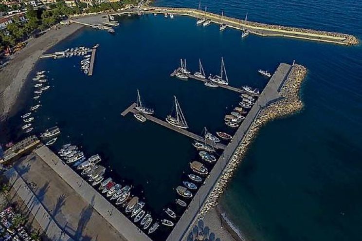 Astrous Marina Marina