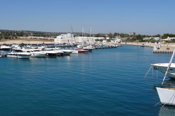 Cala Ponte Marina Marina