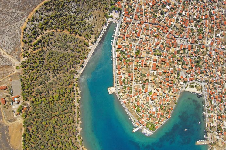 Galaxidhi Marina Marina