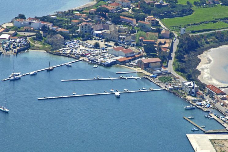 Service Yacht Carloforte Marina