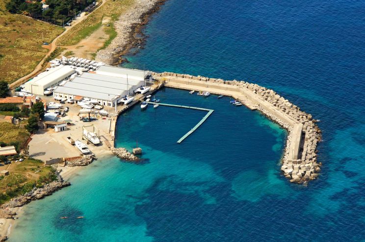 Motomar Cantiere del Mediterraneo ( Fossa del Gallo ) Marina