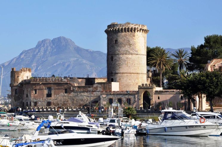 San Nicola L'Arena Marina