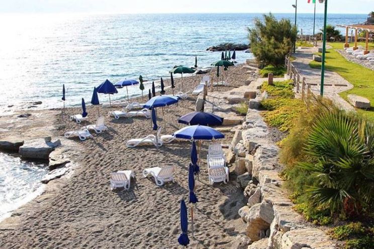 Marina di Porto Bolaro Marina