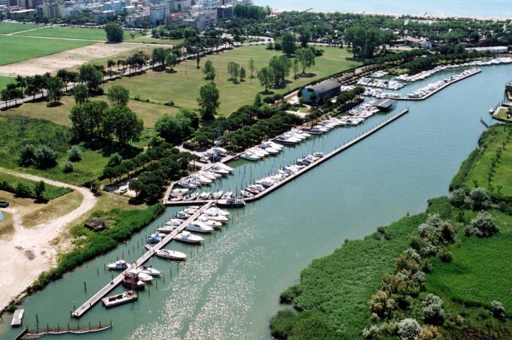 Nautica Dal Vi Marina