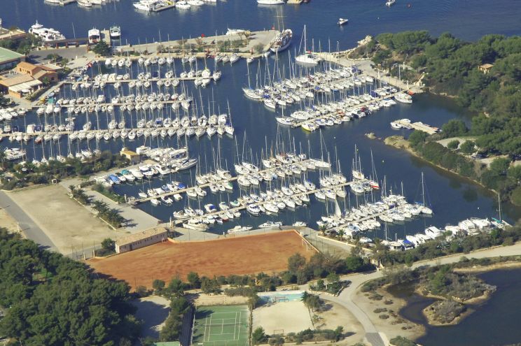 Port des Jeunes Marina