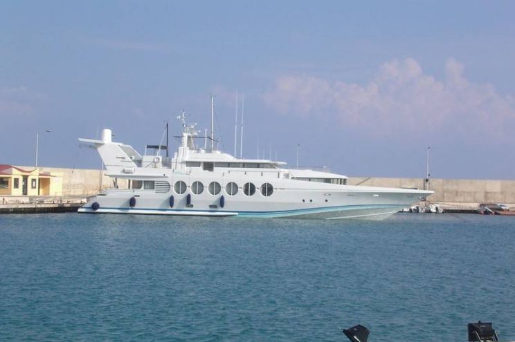 Nautica Tricoli Marina