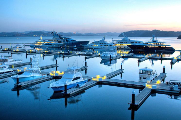 Marina Papagayo Marina