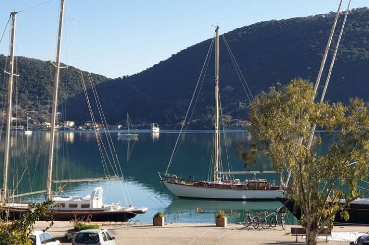 Vliho Yacht Club Marina