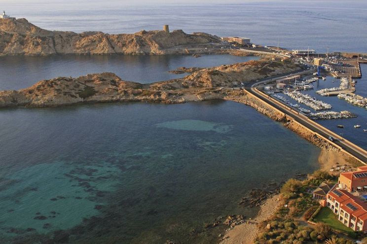 Port d lle Rousse Marina