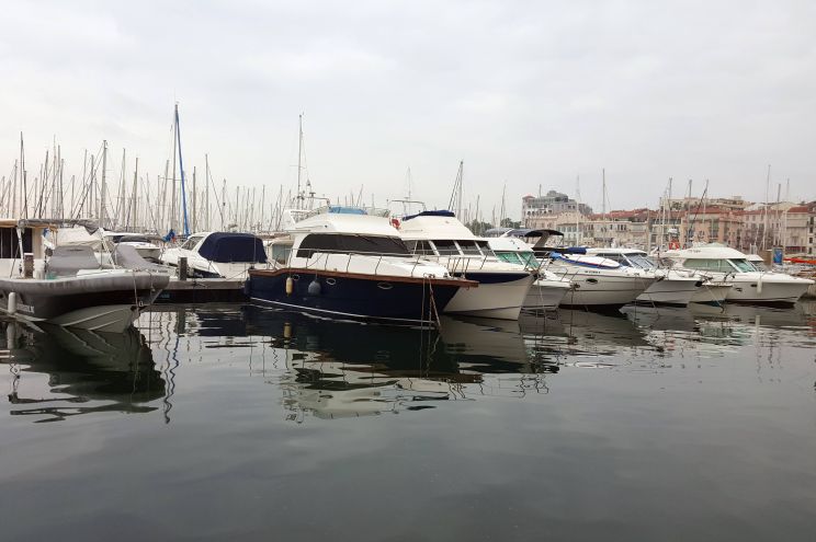 Vieux Port de Cannes Marina
