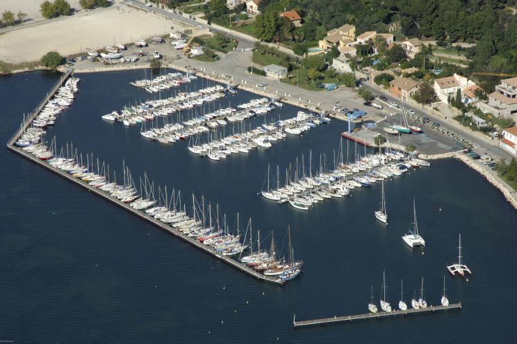 Saint Chamas Marina