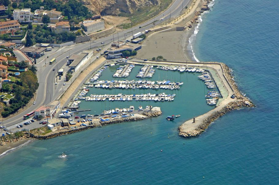 Puerto Deportivo El Candado Marina