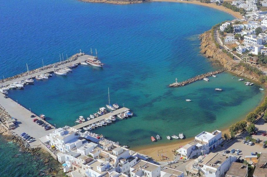 Piso Livadi Marina Marina