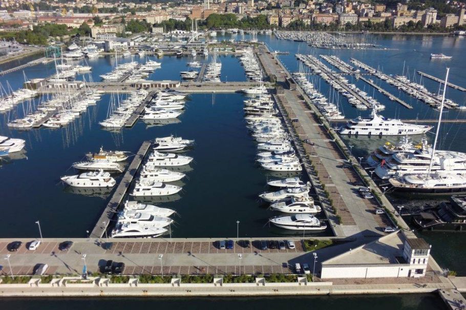 Porto Mirabello ( La Spezia ) Marina