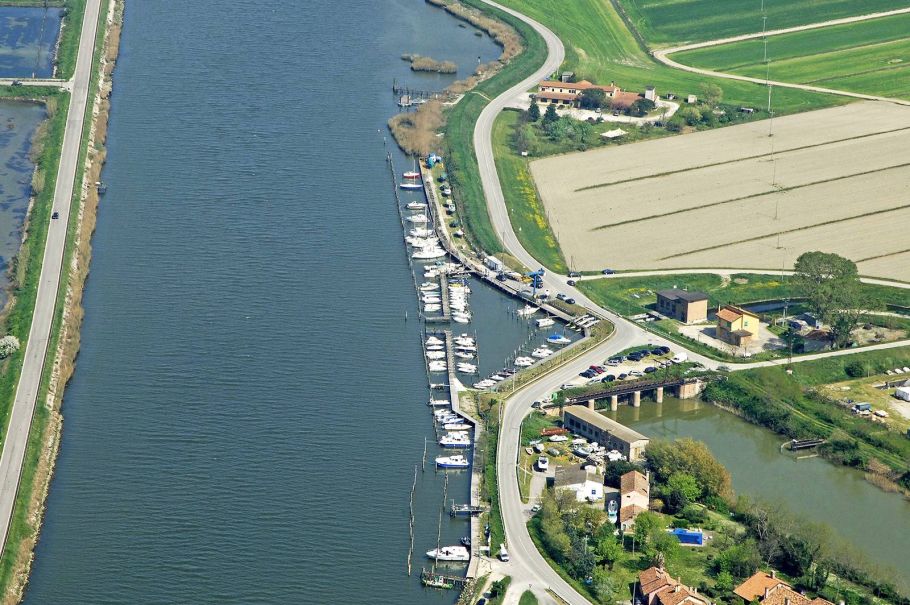 Marina Nuova di Porto Levante Marina