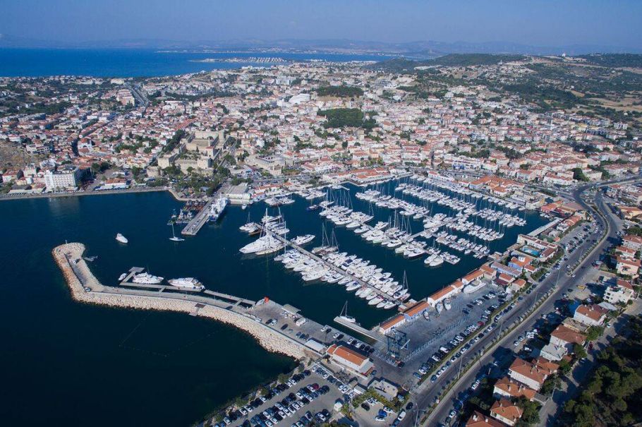 Cesme Marina Marina